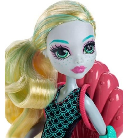 Retired Monster High Lagoona Blue Doll Surf-To-Turf - Picture 13 of 13